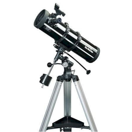 Skywatcher Explorer-130 (130mm (5,1 Zoll), f/900) Newton Teleskop silber